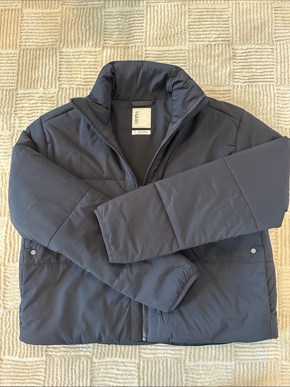 Vuori Canyon Insulated Venture Jacket - Picture 3 of 6